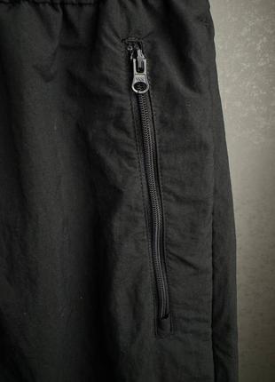 Мужские брюки blue adidas нейлоновые, карманы и манжеты на молнии, черные hn0387 размер m новые с биркой6 фото