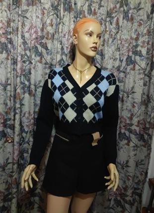 Джемпер женский, классный.