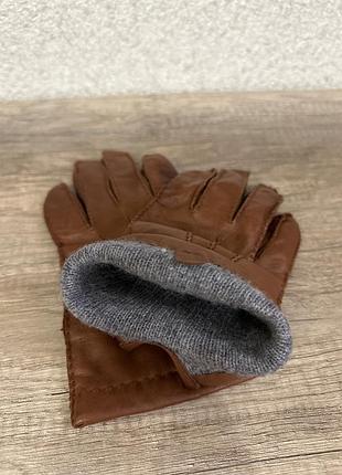 Перчатки
