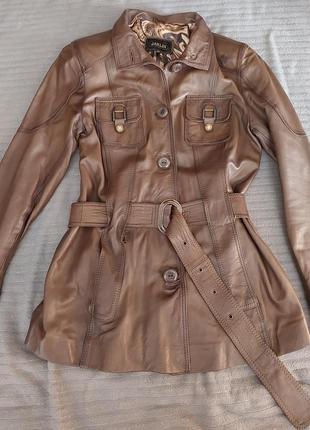 Женская кожаная куртка, размер s.1 фото