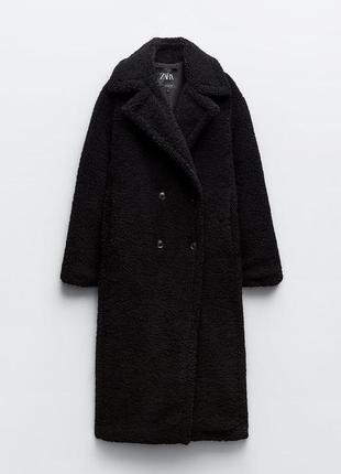 Очень длинное пальто из искусственного меха7 фото