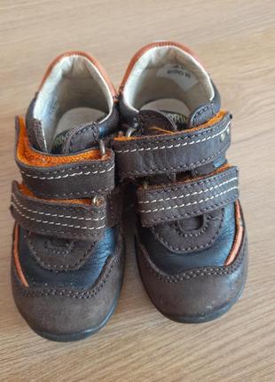 Отличные ботиночки для первых шагов. 12,5 см стелька.