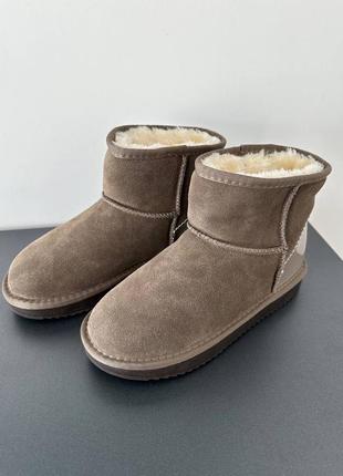 Уггі ugg mini coffee lacquer6 фото