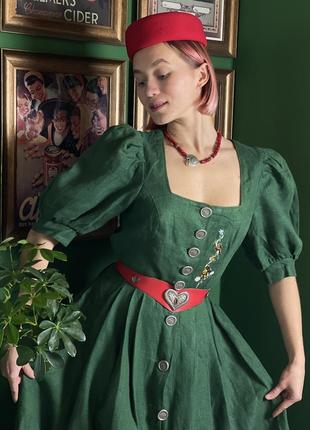 Чарівна зелена довга австрійська вінтажна сукня з вишивкою та пишними рукавами6 фото
