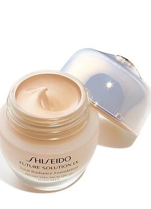 Future solution lx total radiance foundation! (golden)1 фото