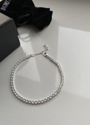 Браслет на руку