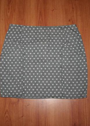 Джинсовая юбка в сердечки topshop, р. 126 фото