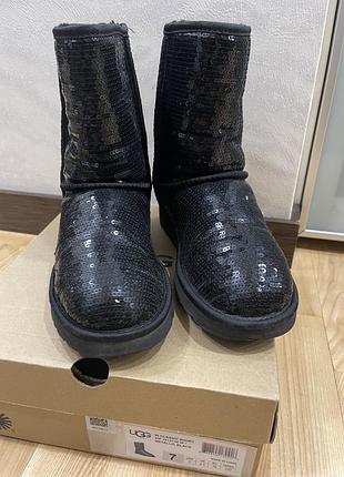 Ugg черные в пайетку