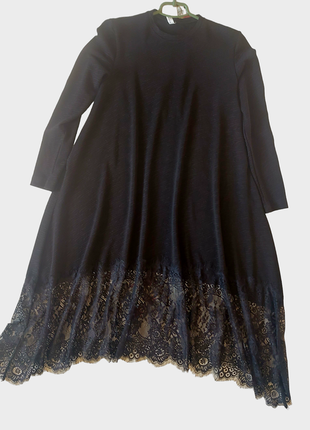 Сукня довга з гепюром