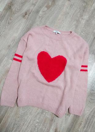 Свитер в сердечко