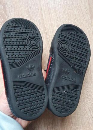 Кроссовки как новые ор-л continental adidas g28217 21р5 фото