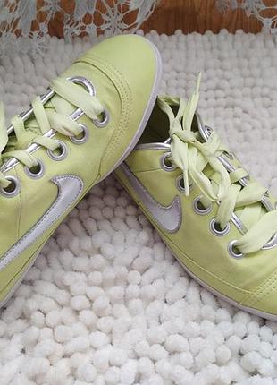 Кеди, кеды 38-38.5р nike оригинал