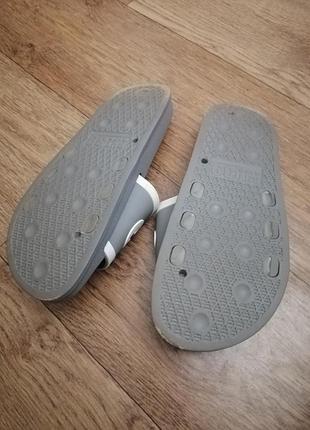 Шлепанцы. keep calm.