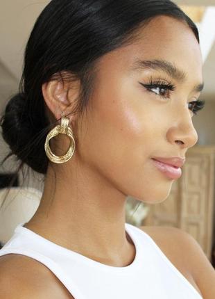 Серьги на уши