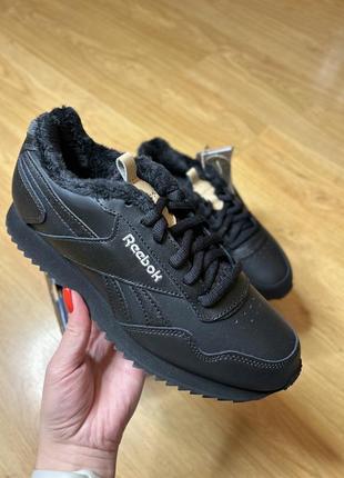 Кроссовки reebok унисекс1 фото