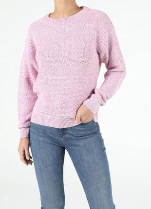 Нежный розовый свитер colin's