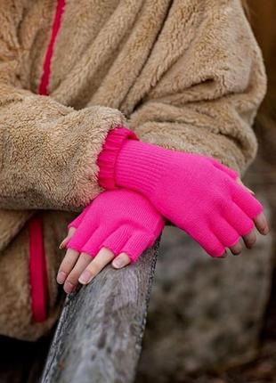 Неоново-розовые удлиненные перчатки митенки,рукавицы6 фото
