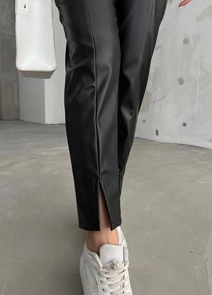 Женские кожаные штаны брюки утепленные на флисе эко кожа4 фото
