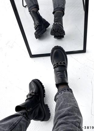 Зимові черевики з декором челсі на хутрі з ланцюжком4 фото