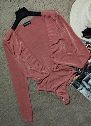 Красивый боди с декольте/комбинезон