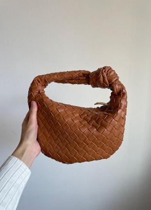 Женская сумка bottega vneta nappa intrecciato mini jodie caramel7 фото