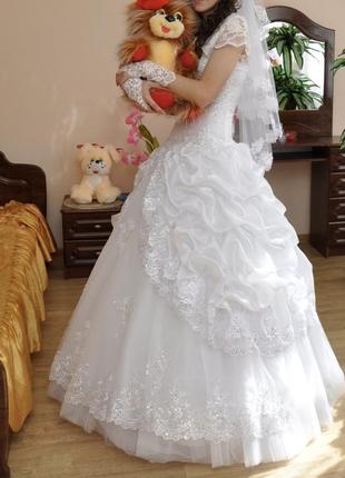 Весільна сукня шикарної якості5 фото