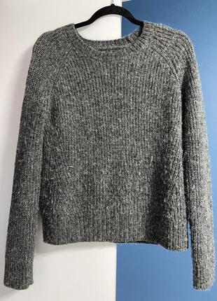 Крутезний шерстяний светр