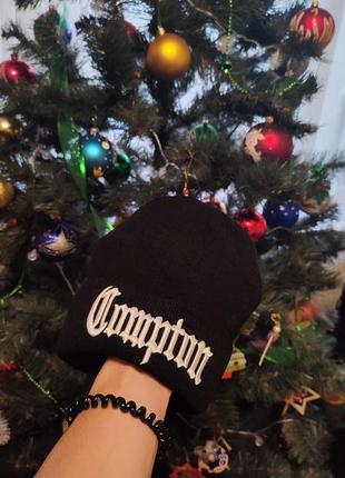 Зимова шапка , стильна тепла зимова шапка