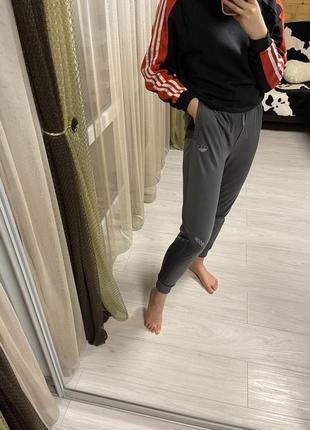 Спортивні штани Weiß adidas