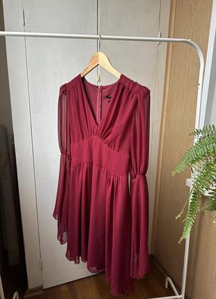Шикарное темно красное шифоновое платье