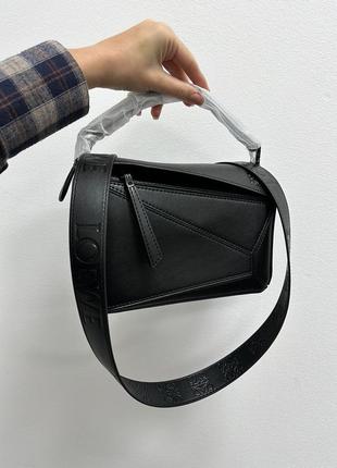 Женская сумка loewe paula's ibiza puzzle bag in classic calfskin black6 фото