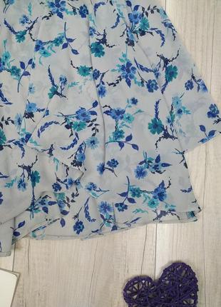Женская блузка tu без застёжки с коротким рукавом голубая с цветочным принтом размер 14 (l)3 фото