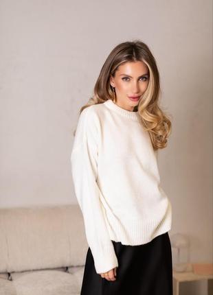 Однотонный свитер3 фото