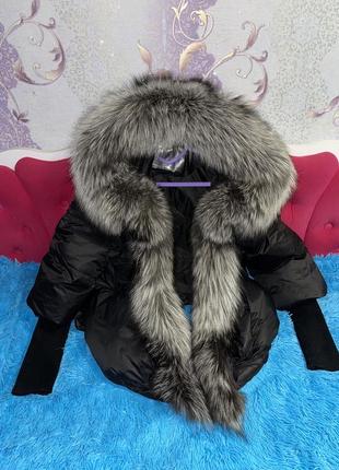 Пуховик жіночий з натуральним хутром