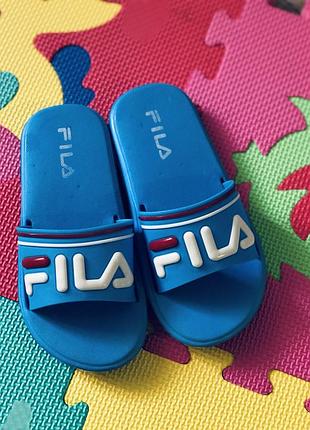 Шльопанці fila