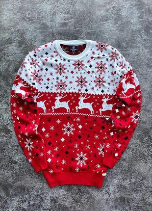 Мужской новогодний свитер с оленями "halves" бело-красный, размер s-m