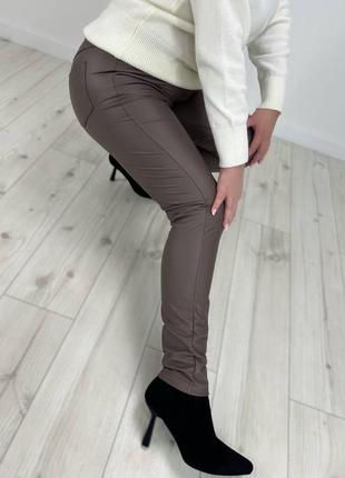 Женские лосины брюки экокожа большие размеры на флисе4 фото