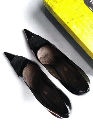 Стильные туфли лодочки с гипюром3 фото