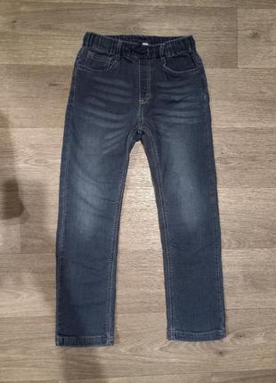 Джинсы на 8-9 лет