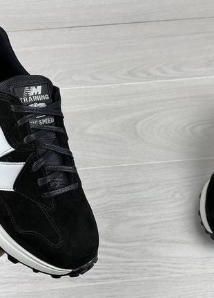 Осенние весенние мужские кроссовки new balance черные спортивные из натурального нубука весна *мілан чер/нуб*4 фото