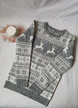 Кофта с оленями
