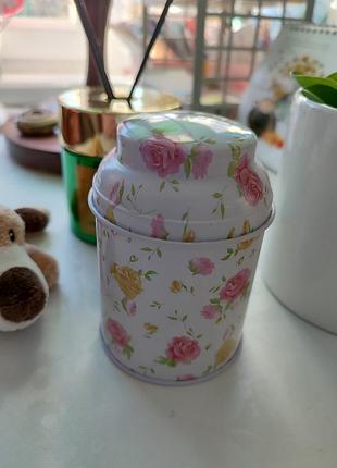 Вінтажна коробочка для подарунку.