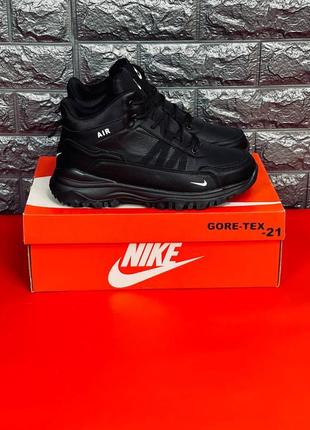 Nike ботинки подростковые черные с мехом внутри размеры 36-413 фото