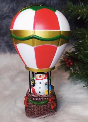 Новорічний декор світильник фігурка сніговик на повітряній кулі