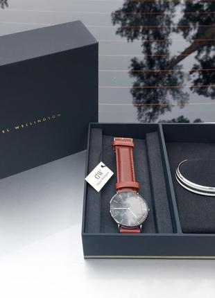 Sale до 30.12!!! новий набір годинник + браслет
daniel wellington original повний комплект9 фото