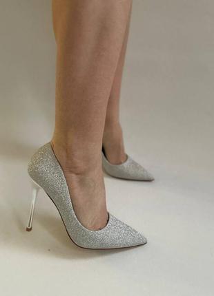 Туфли серебряные с молниями4 фото