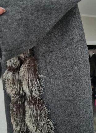 Женское пальто из шерсти альпаки и с мехом чернобурки6 фото