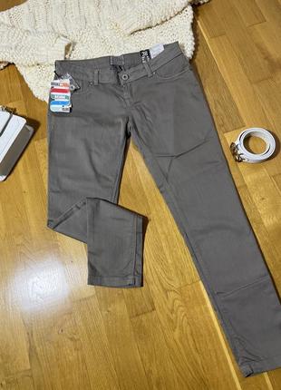 Женские джинсы брюки bershka