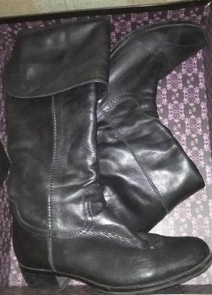 Женские кожаные сапоги