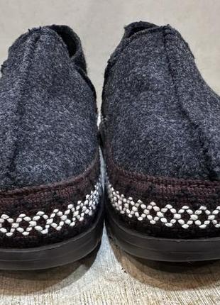 Ugg 6